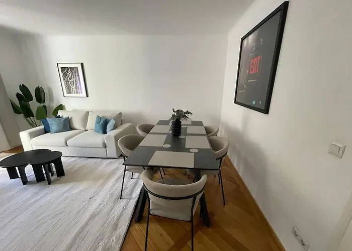 Kriemhild Apartment *