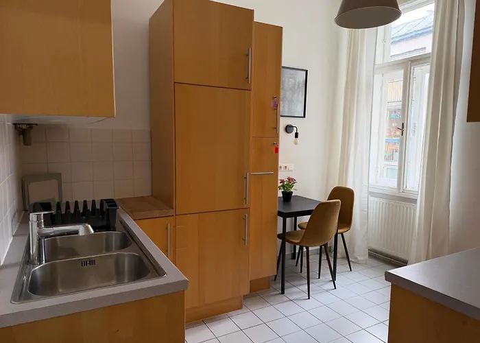 Kriemhild Apartment *